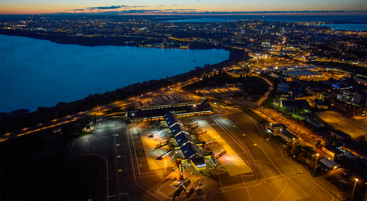 Estland Tallinn Airport Foto Sven Zacek